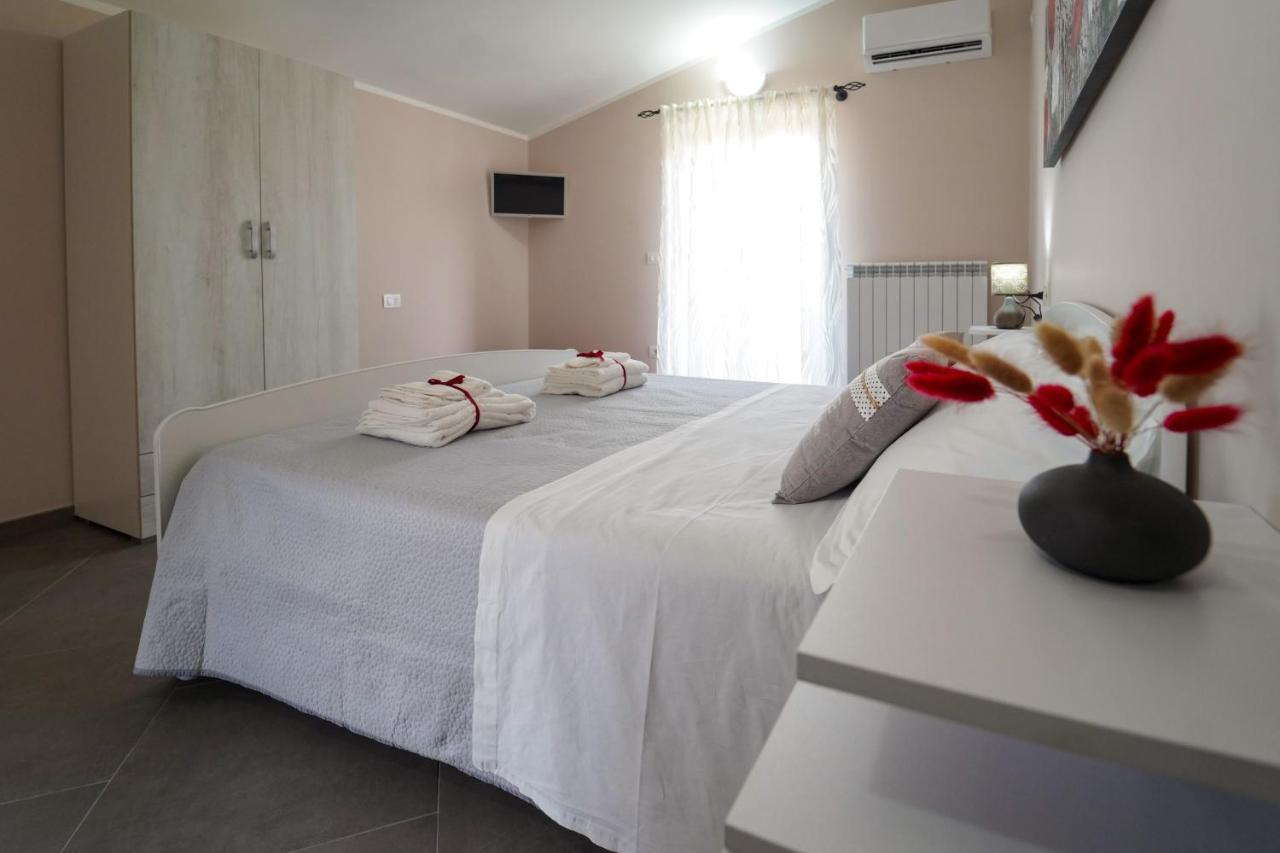 Villa Falcone Alvignano Екстер'єр фото